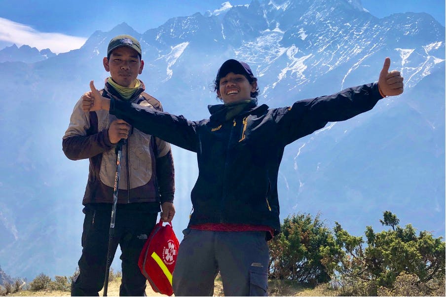 how long does it take to climb everest base camp